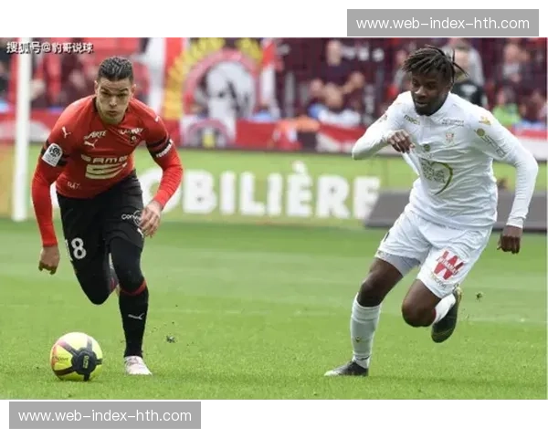 雷恩队长曼丹达谈防线沟通 需在法甲密集赛程中保持专注 雷恩队长曼丹达谈防线沟通 需在法甲密集赛程中保持专注